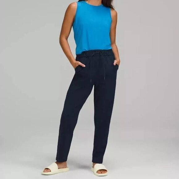 Lululemon Size 8 Stretch High Rise 7/8 Length Pant 25" True Navy - Picture 1 of 9